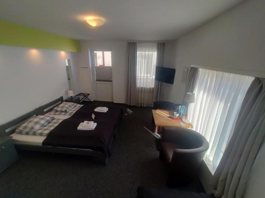 Rj Hotel Pabianice Eksteriør billede